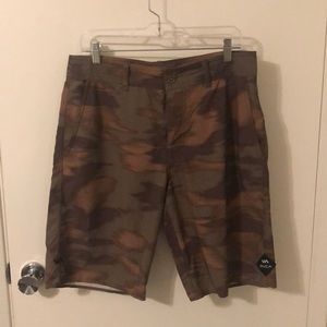 Men’s 32 RVCA Hybrid Shorts - performance stretch